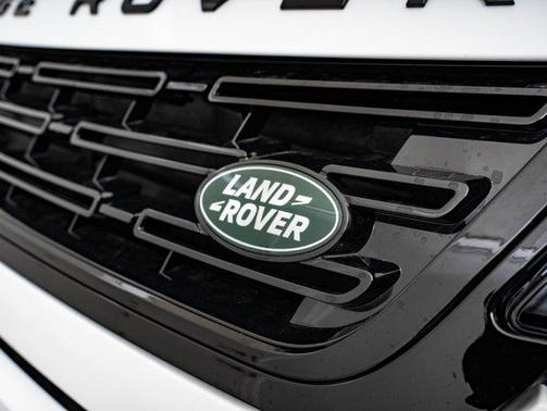 Fuji White 2026 Land Rover Range Rover Evoque Dynamic SE