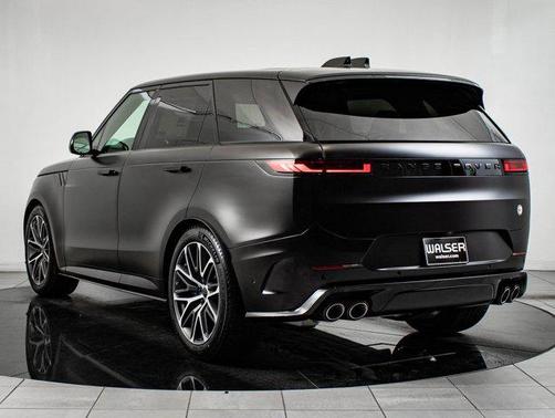 2026 Land Rover Range Rover Sport P635 SV