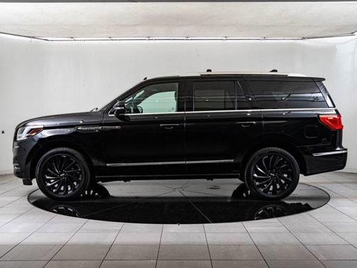 Infinite Black 2021 Lincoln Navigator Reserve