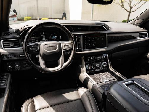 Onyx Black 2023 GMC Yukon Denali