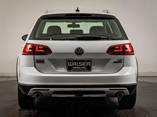 2017 Volkswagen Golf Alltrack TSI SE
