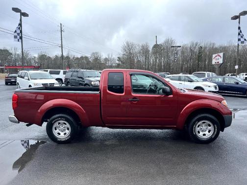 Photo 5 of 22 of 2015 Nissan Frontier S