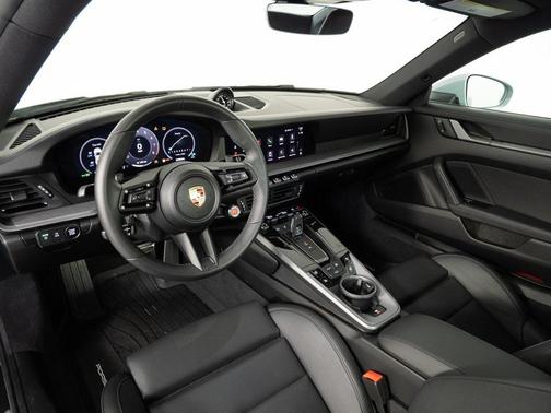 2025 Porsche 911 Carrera S