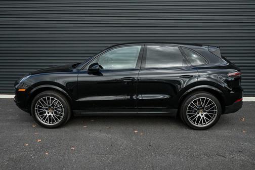 2022 Porsche Cayenne Platinum Edition