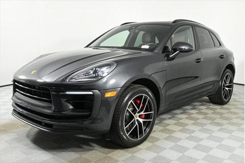 2022 Porsche Macan Base