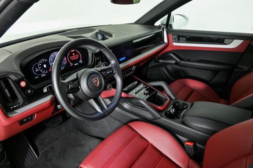 2024 Porsche Cayenne Base