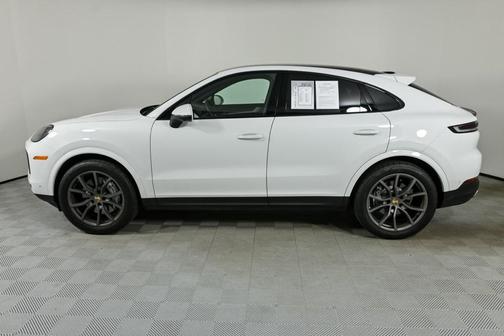 2024 Porsche Cayenne Base