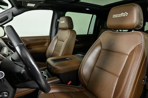 2022 Chevrolet Suburban 4WD High Country