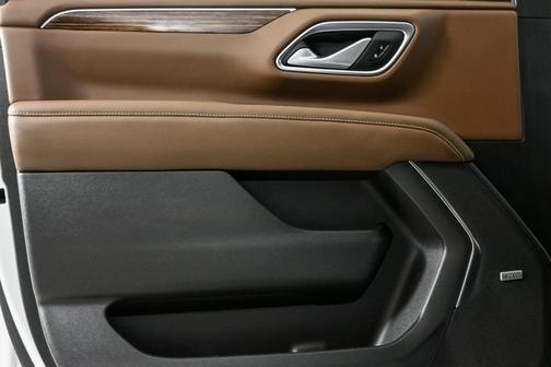 2022 Chevrolet Suburban 4WD High Country