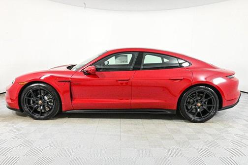 2025 Porsche Taycan GTS