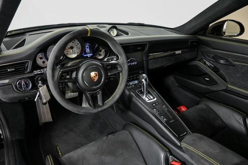 2018 Porsche 911 GT2 RS