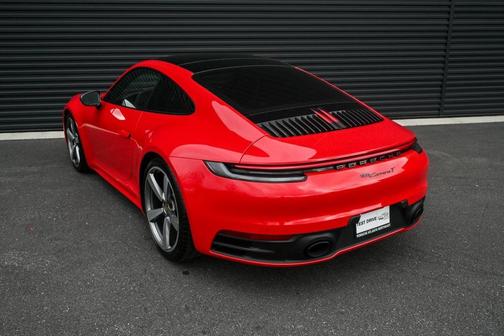 2023 Porsche 911 Carrera T