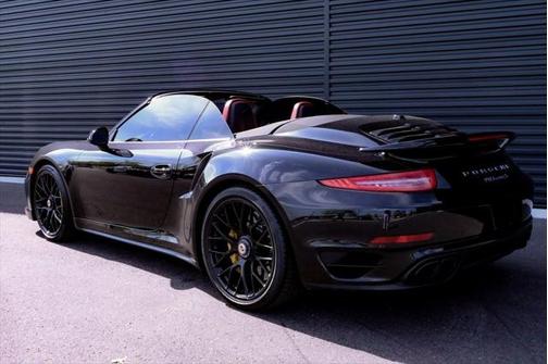2015 Porsche 911 Turbo S