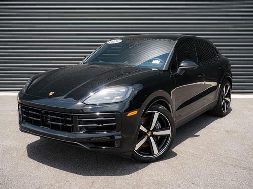 Black 2024 Porsche Cayenne Cayenne