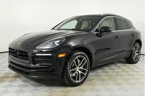 2022 Porsche Macan Base