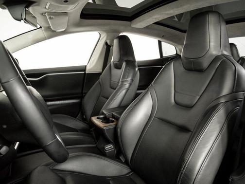 2016 Tesla Model S 75D