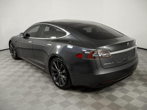 2016 Tesla Model S 75D