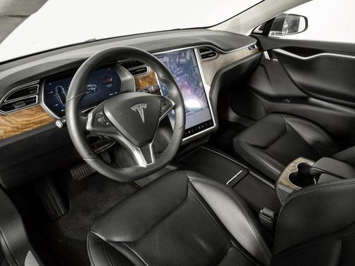 2016 Tesla Model S 75D