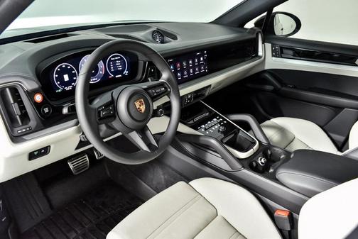 2025 Porsche Cayenne S