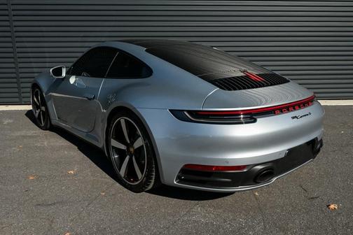 2022 Porsche 911 Carrera S