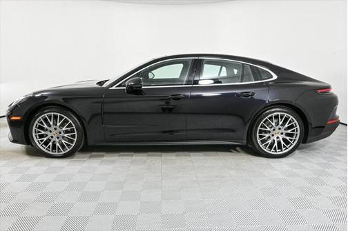 2024 Porsche Panamera 4