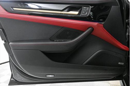2024 Porsche Panamera 4