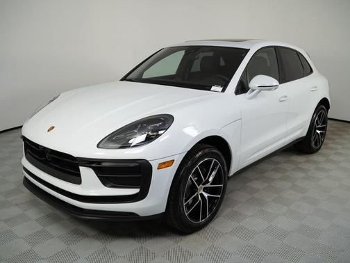 2026 Porsche Macan Base