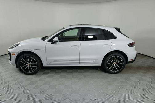 2025 Porsche Macan 