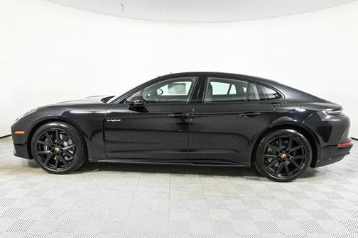 2025 Porsche Panamera E-Hybrid 4