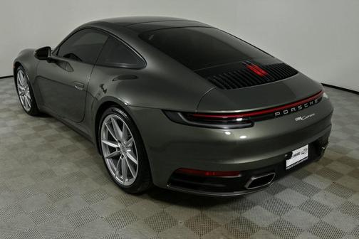 2020 Porsche 911 Carrera