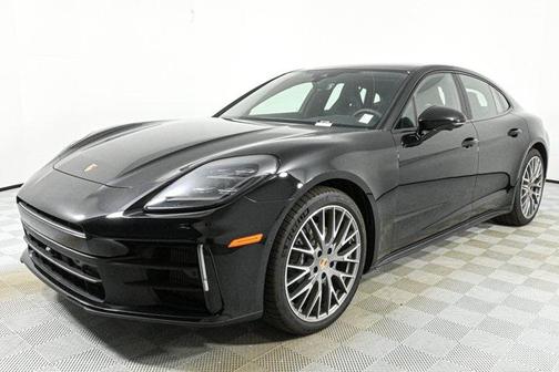 2025 Porsche Panamera 4
