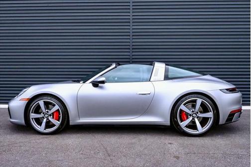 2022 Porsche 911 Targa 4S