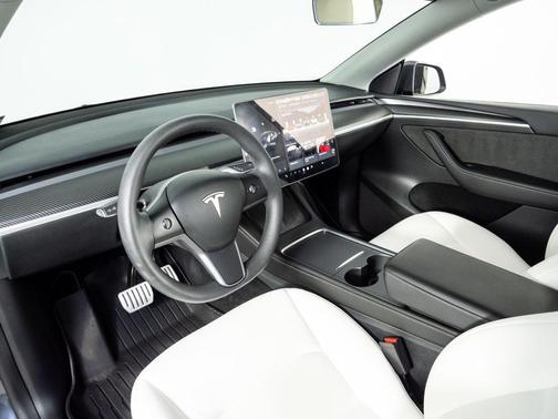 2023 Tesla Model Y Performance Dual Motor All-Wheel Drive