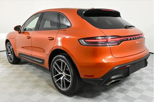 2022 Porsche Macan Base