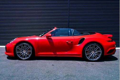 2017 Porsche 911 Turbo
