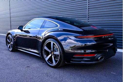 2024 Porsche 911 Carrera