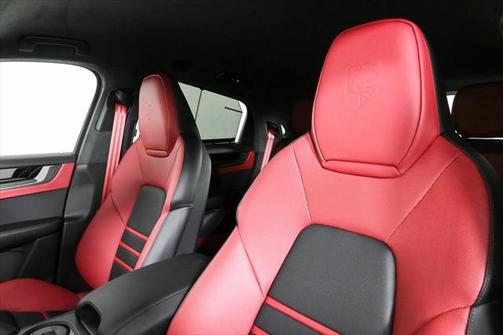 2025 Porsche Cayenne Turbo GT