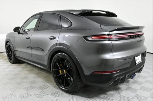 2025 Porsche Cayenne Turbo GT