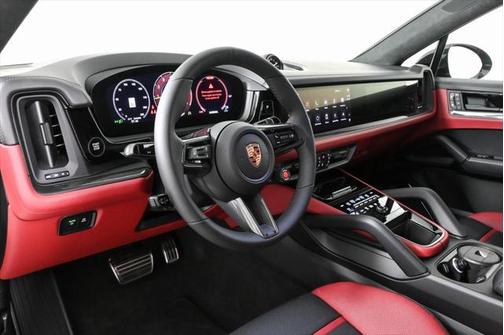 2025 Porsche Cayenne Turbo GT
