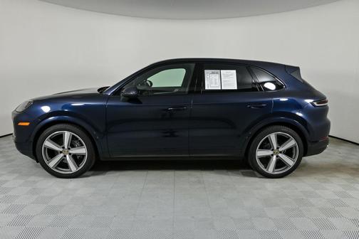 2024 Porsche Cayenne Base