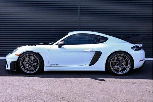 2024 Porsche 718 Cayman GT4 RS