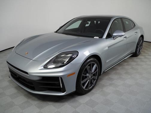 2026 Porsche Panamera Base
