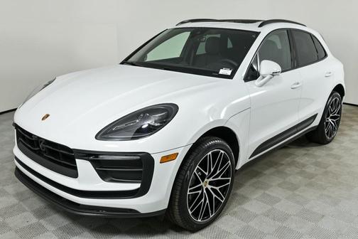 2026 Porsche Macan Base