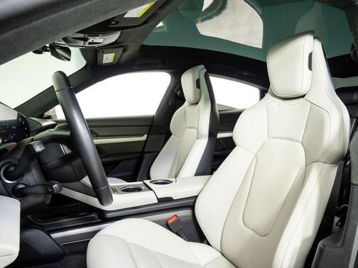 2022 Porsche Taycan Turbo S