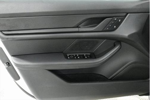 2024 Porsche Taycan 4S