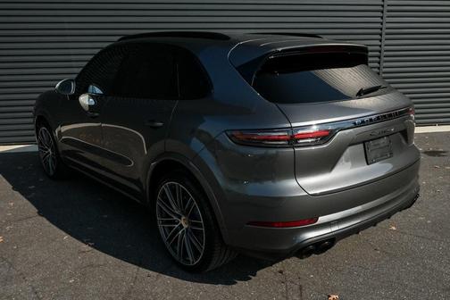 2021 Porsche Cayenne Turbo