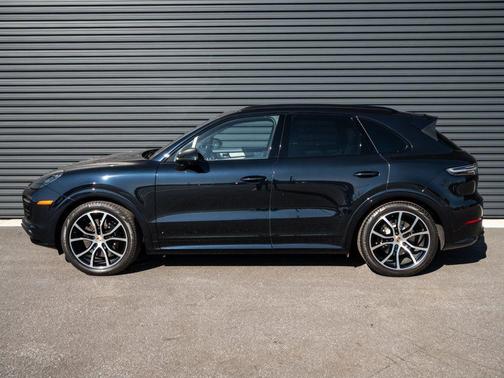 2023 Porsche Cayenne GTS
