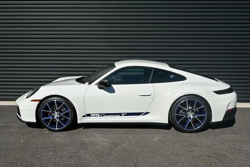 2025 Porsche 911 Carrera T