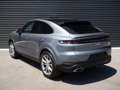 Vanadium Grey Metallic 2026 Porsche Cayenne Cayenne