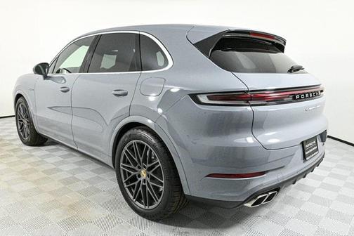 2024 Porsche Cayenne E-Hybrid S